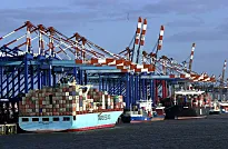 Containerschiffe in Bremerhaven